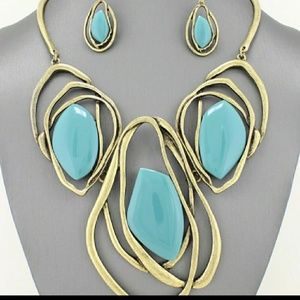 Gold tone and turquoise necklace with earrings NEW